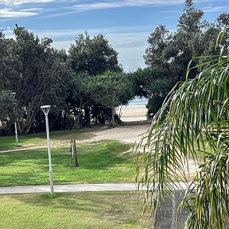 خليج بيرون Byron Pacific Apartments - On Clarkes Beach المظهر الخارجي الصورة
